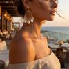 Boho Festival Statement Ohrringe für Damen Goldfarben Creolen Muschel Kronleuchter Quaste Hängend Y2K Gypsy Strandparty Rave Schmuck