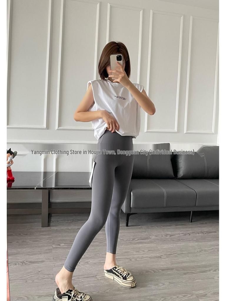 ALO Women's Yoga Pants: Lightweight Bare-Feel Cropped High-Waist Butt-Lifting Fitness Tights.