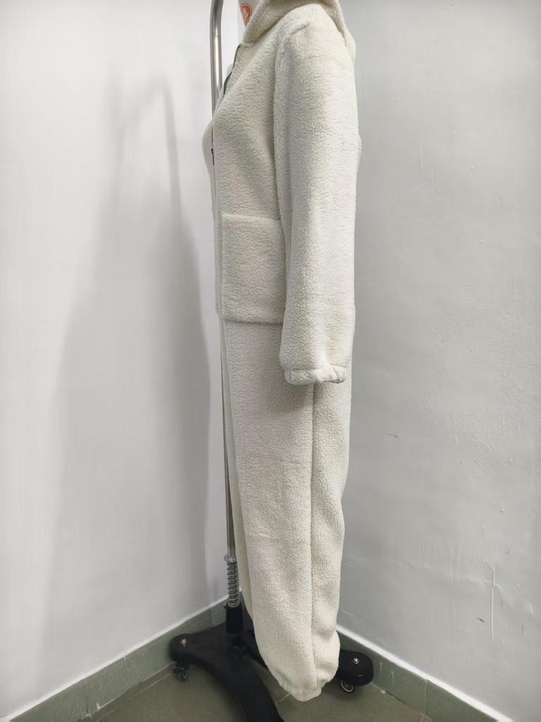 2025 Lambswool Hooded Zipper Jumpsuit: Winter Fashion