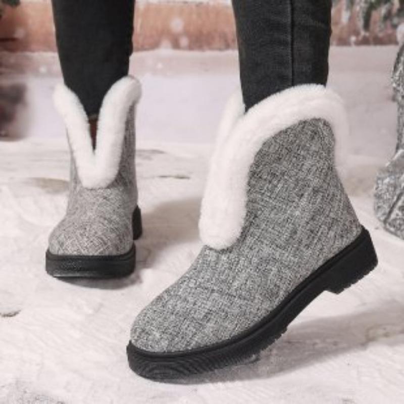 Large size fluffy snow boots for women's autumn and winter new flat-bottomed wind high-top piled thickened cotton shoes