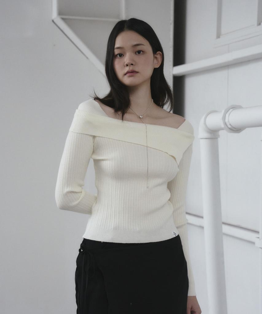 THE GREEN LAB Off-Shoulder Slim Ribbed Knit [Black]