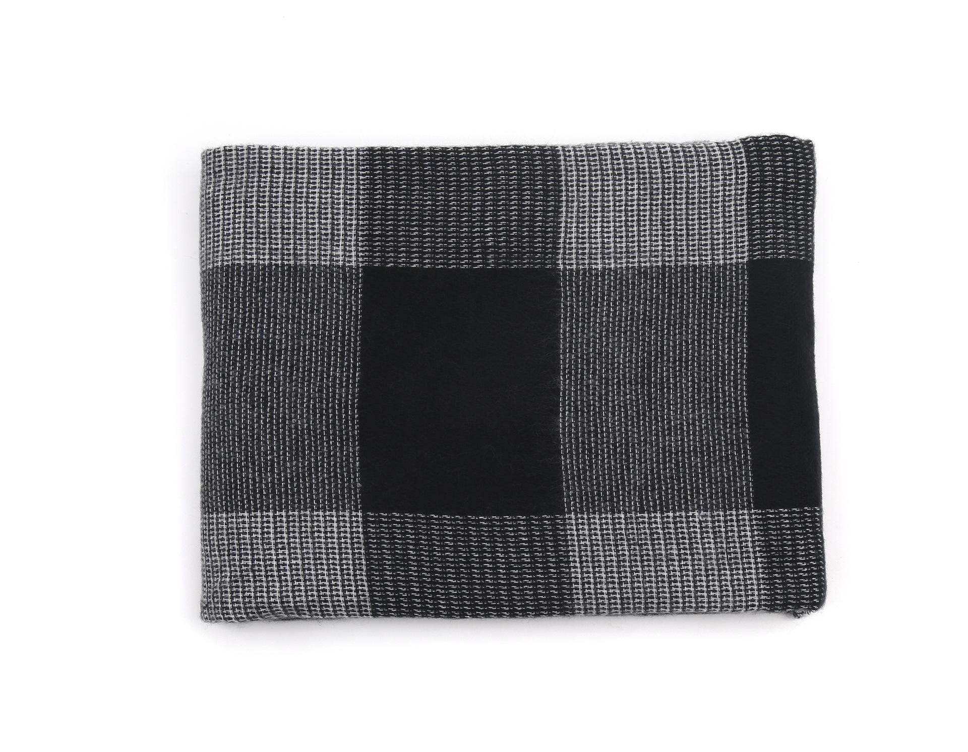 

Квадратный шарф в клетку контрастного цвета Fan Da, мужской и женский парный квадратный шерстяной шарф, корейская версия большой шали 180-130cm чёрный