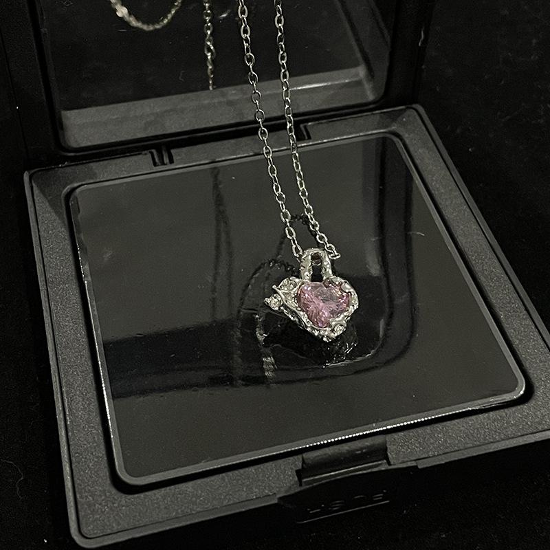 Colar de Zircônia Rosa Amor Design de Nicho Anel de Abertura de Lava Brincos de Tarraxa Irregulares High-End Doce Cool Feminino