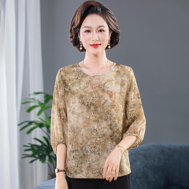 

Imitation Silk Cool Summer Slimming T-Shirt: Stylish Age-Reducing Loose Fit for Middle-Aged & Elderly Women 4XL (140-160 jins)