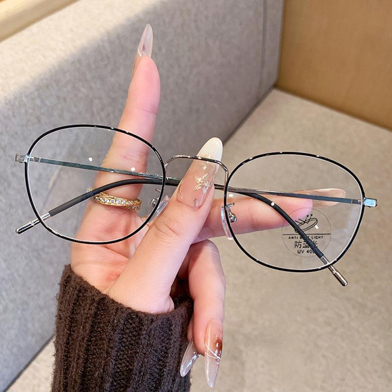 

Fashionable And Versatile Round Metal Frame Sunglasses With Ultra-light And Anti-blue-light Properties8118 срібний