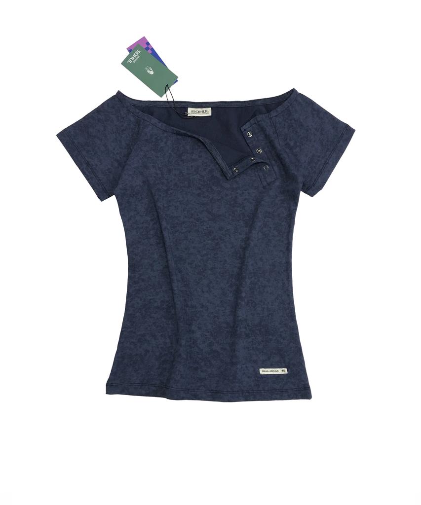 Soheul Mist Off-Shoulder Snap T (Navy)