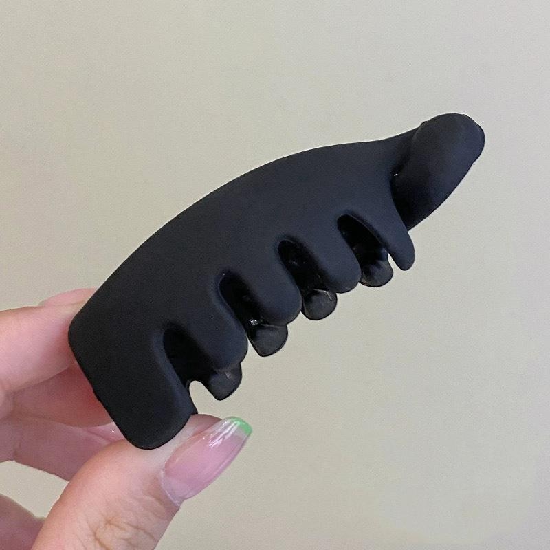Matte Banana Hair Claws for Women Vertical Twist Clip Korean Fashion High Ponytail Fixed Hair Clip Hairstyle Hair Accessory