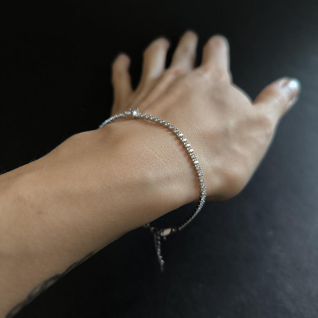 Серебряный браслет с фианитами, вес изделия 3,35 гр (2206460)