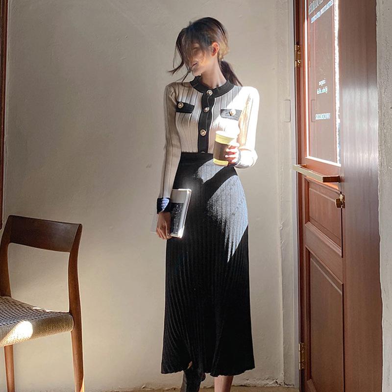 

Женская корейская коллекция весна-лето 2022 года, трикотажный однобортный топ с круглым вырезом, длинными рукавами и юбка полудлинной длины One Size