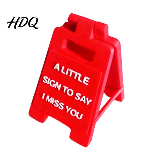 Mini Self-standing Table Signs Romantic Desk Sign with I Love You/I Miss You/I m Proud of You Text for Anniversary Valentine s Day Funny Accessories