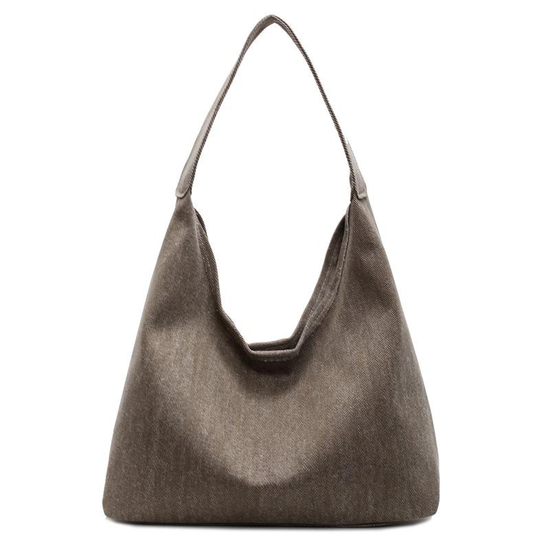 Niche design bag women's 2025 spring new large-capacity shoulder underarm bag casual fashion commuter tote bag