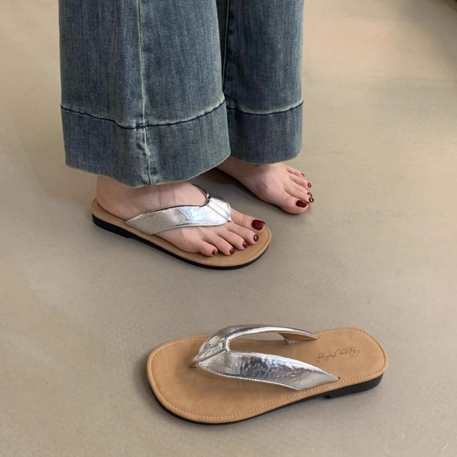 Mezzanine Slippers Women Wear New Korean Version of Retro Flip-flops Vacation Fairy Wind Seaside Flat Beach Shoes In Summer