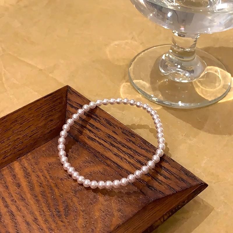Super Dazzling and Exquisite Zircon Pearl Bracelet - Elegant and Exclusive Layered Hand Pendant for Women