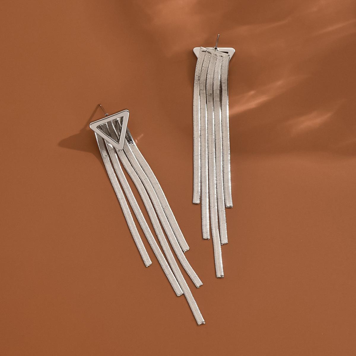 Покрытие из настоящего 14-каратного золота, Серьги-гвоздики с бахромой в форме треугольника ветра, Серьги-гвоздики «Ежегодный прилив», Серьги с атмосферой и чувством дизайна