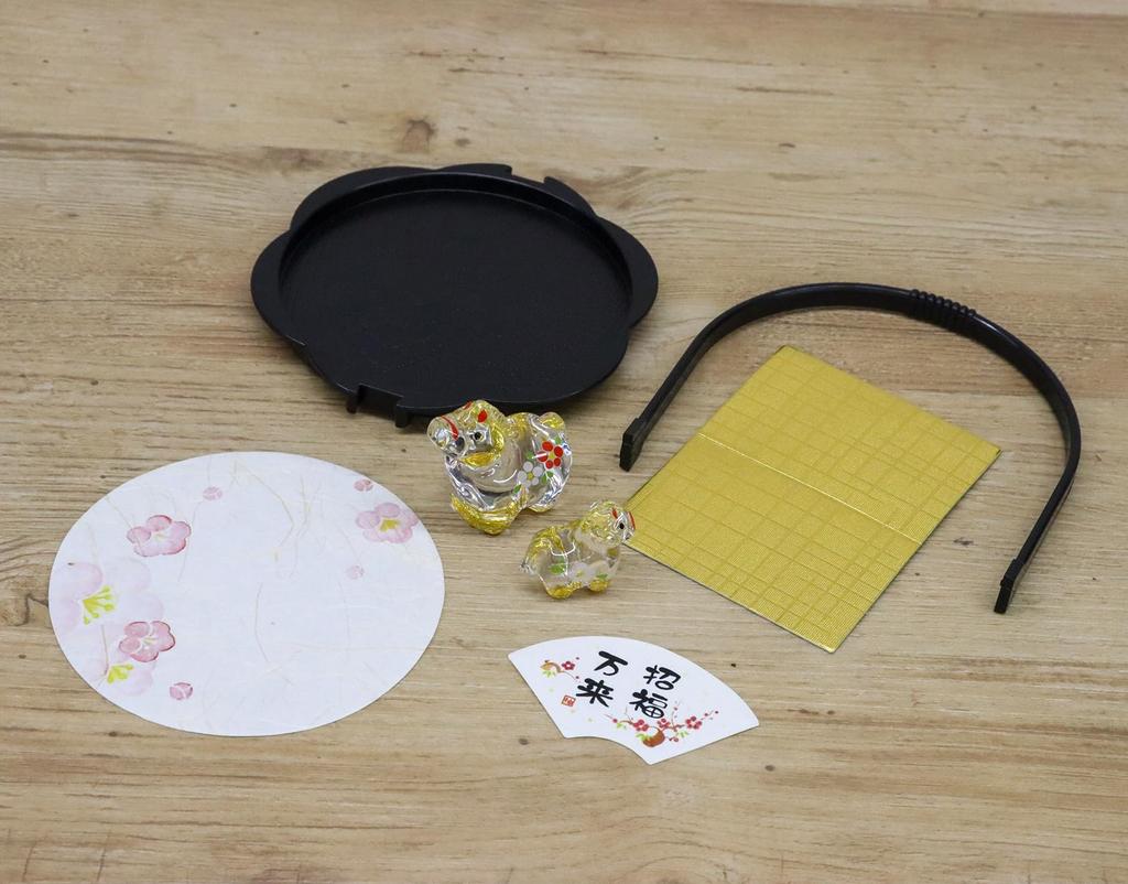 Craftsman House 2026 Zodiac Year of the Horse Glass Parent and Child Bon Festival Decoration (Reiwa 8) Horse, Horse, (Small/Medium)