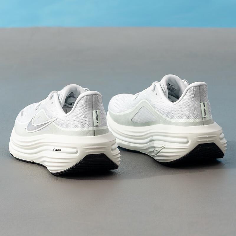 Nike Scarpe da Corsa su Strada da Donna Winflo