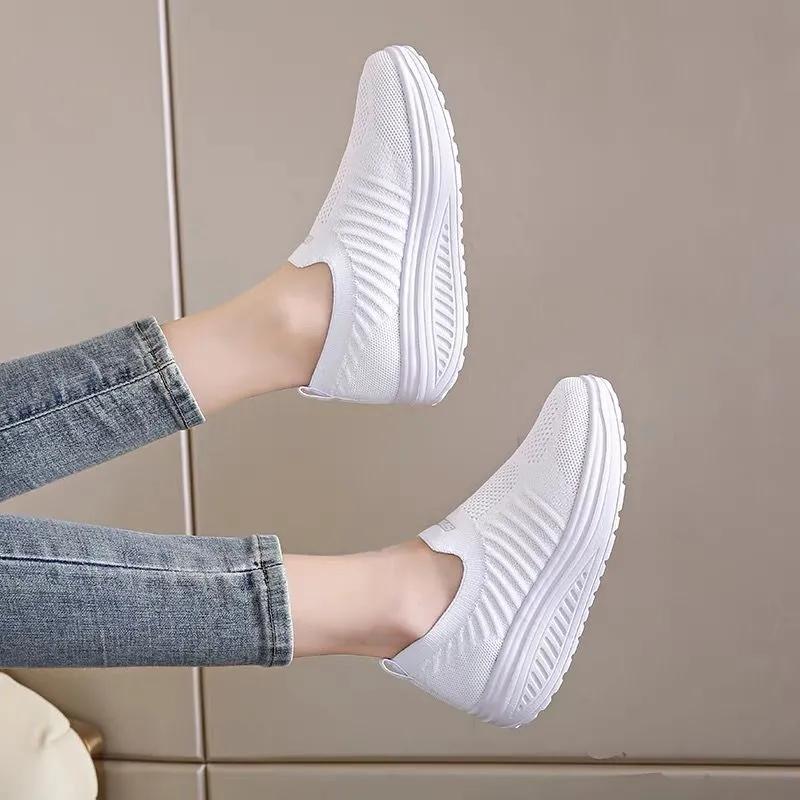 All-black Work Shoes, Women's Spring and Summer, Standing for A Long Time Without Tired Feet, Kitchen Small Black Shoes, Thick-soled Muffins