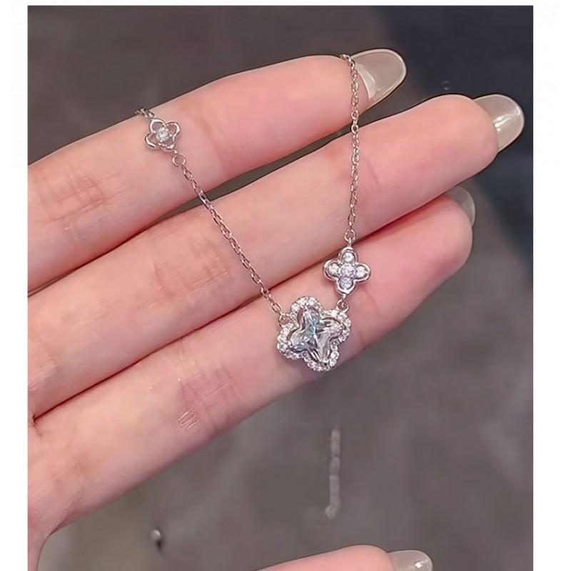 Sparkling Clover Necklace Women Luxury Floral Collarbone Chain Wedding Fashion Jewelry