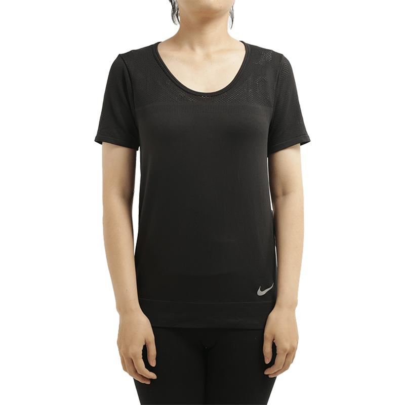 Nike T Shirts Women's Black Crew Neck Moderate Straight Fit BQ9552-010