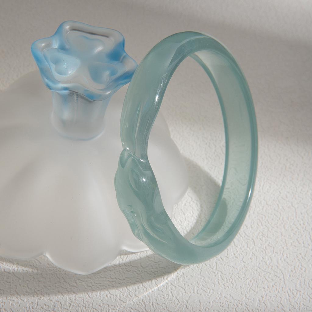 Mori Translucent Sky Blue Jingle Bracelet, Light Luxury Design Sense, High Value, Small Fresh Temperament Jewelry