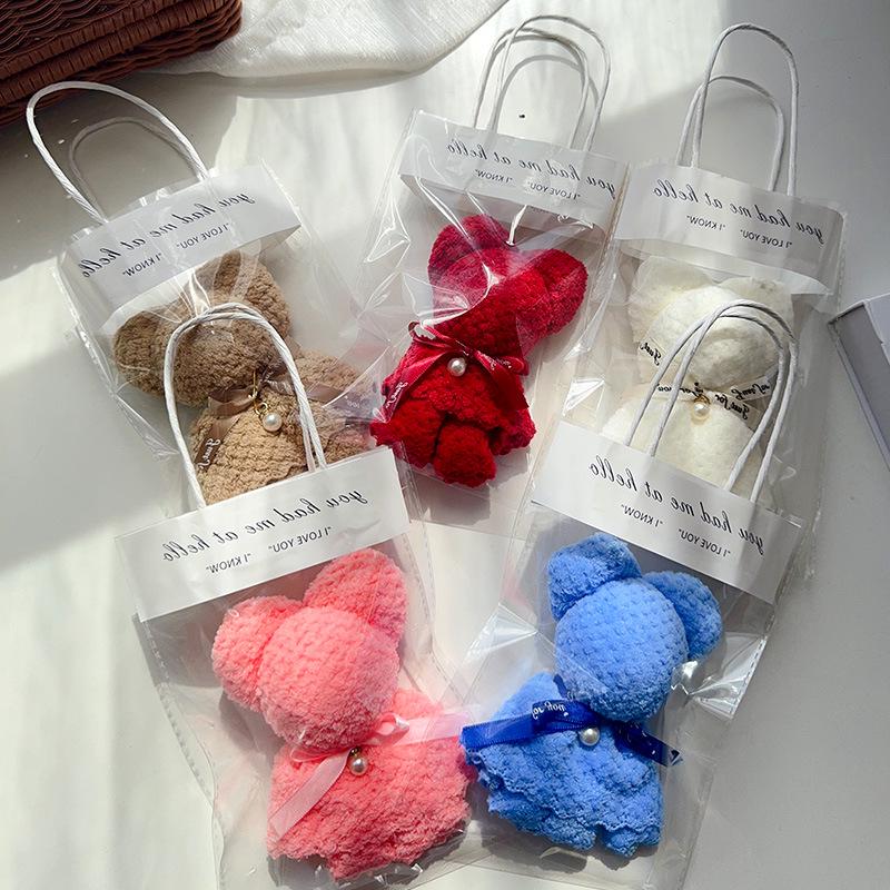 Little Bear Pineapple Plaid Towel - Souvenir Gift for Birthdays, Christmas, Weddings, Anniversaries, and Celebrations