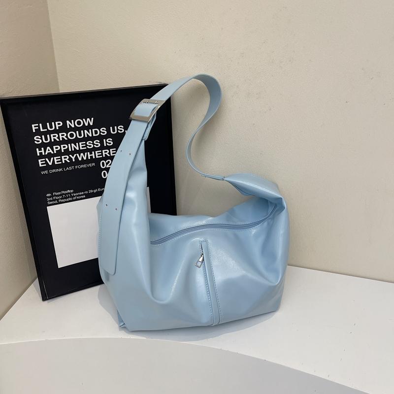 

Casual Silver Travel One Shoulder Bags Women Large Capacity Soft PU Handbags Autumn Winter Versatile Crossbody Bag Female Totes (30cm<Max Length<50cm) синий