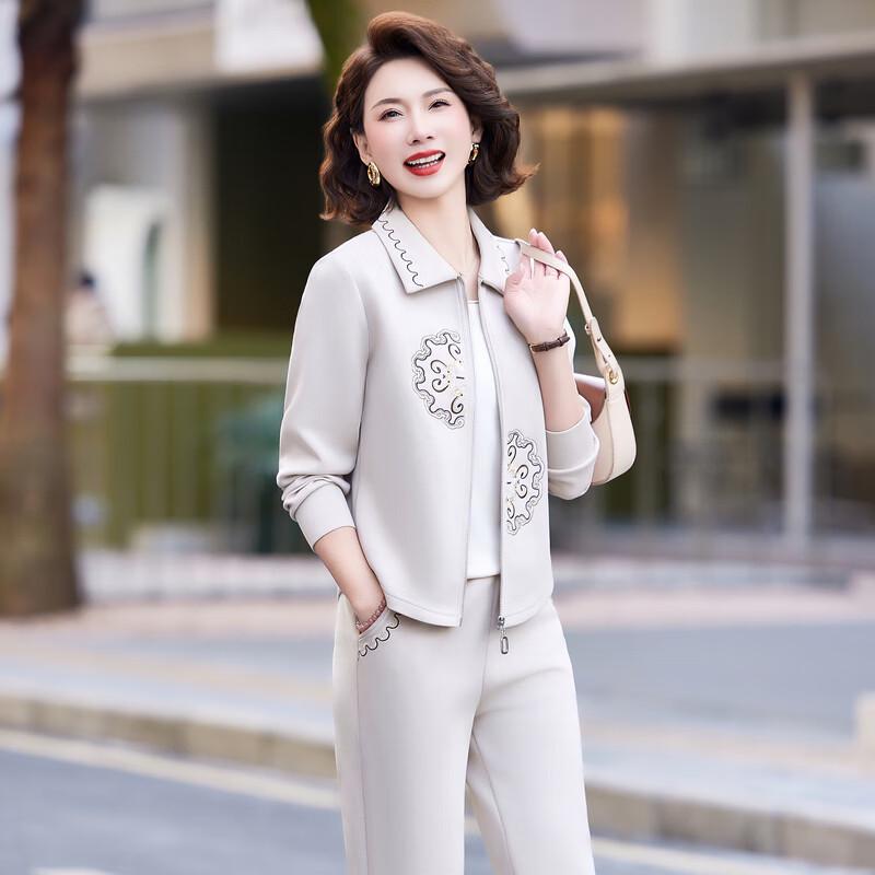 Stylish Two-Piece Sportswear Set for Middle-Aged Women
