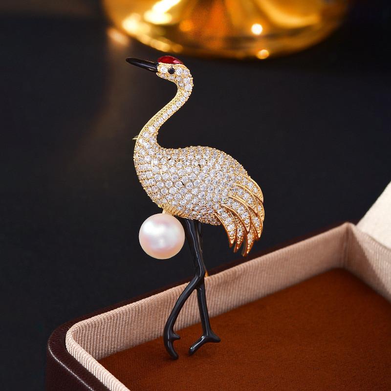 Squisita Gru Brooch di Lusso e di Alta Gamma