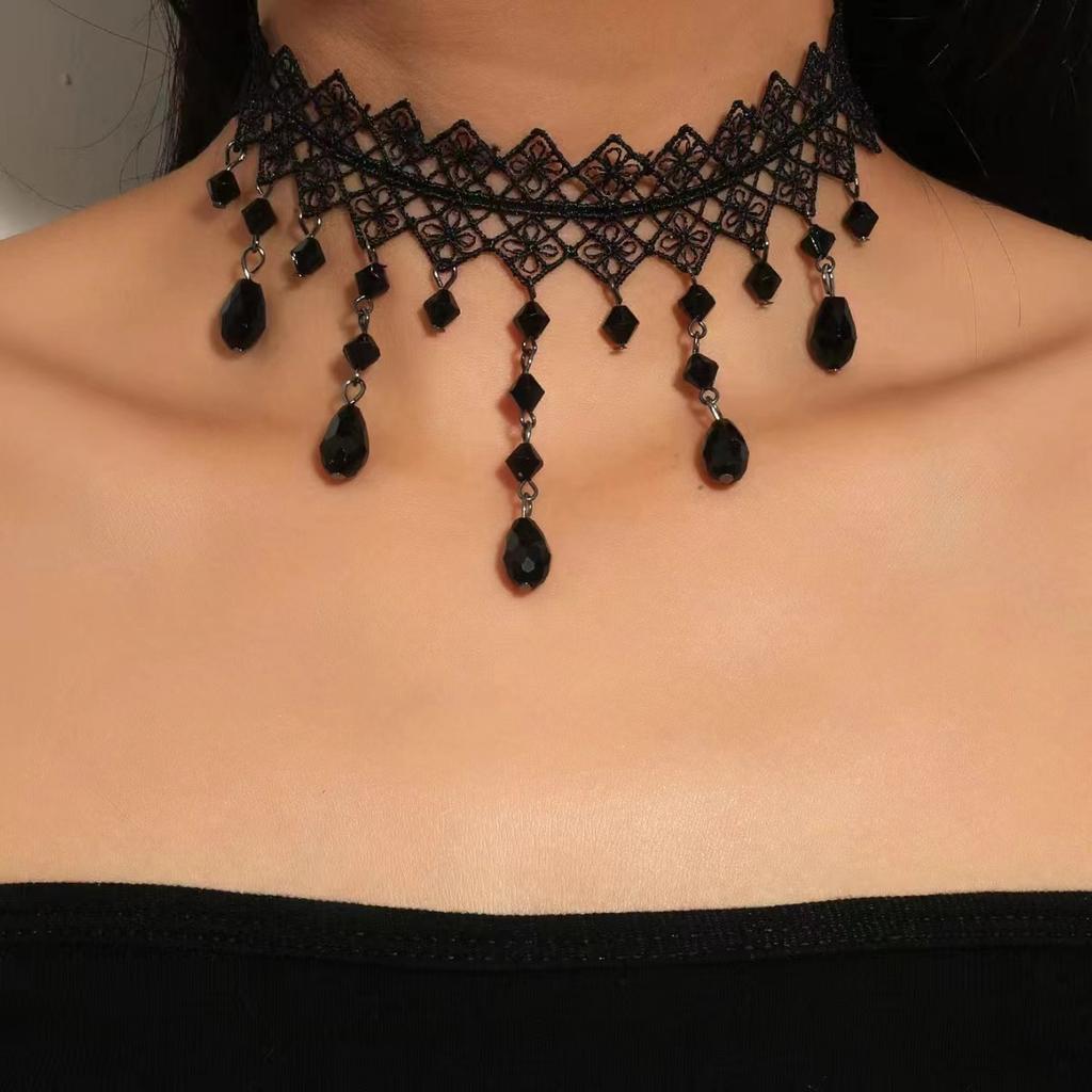 Gothic Spice Girl Necklace Black Tassel Clavicle Chain Light Luxury Temperament Collar