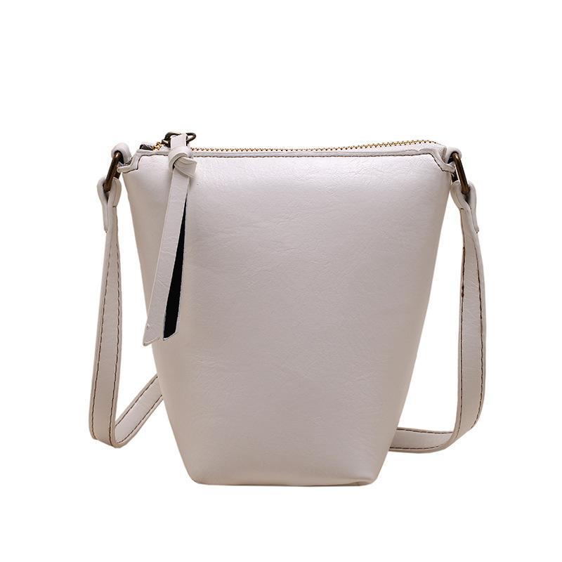 This Year's Popular Small Bags, Women's Striped Women's Bags, Fashionable and Versatile Shoulder Bags, Simple Messenger Mobile Phone Bucket Bags.