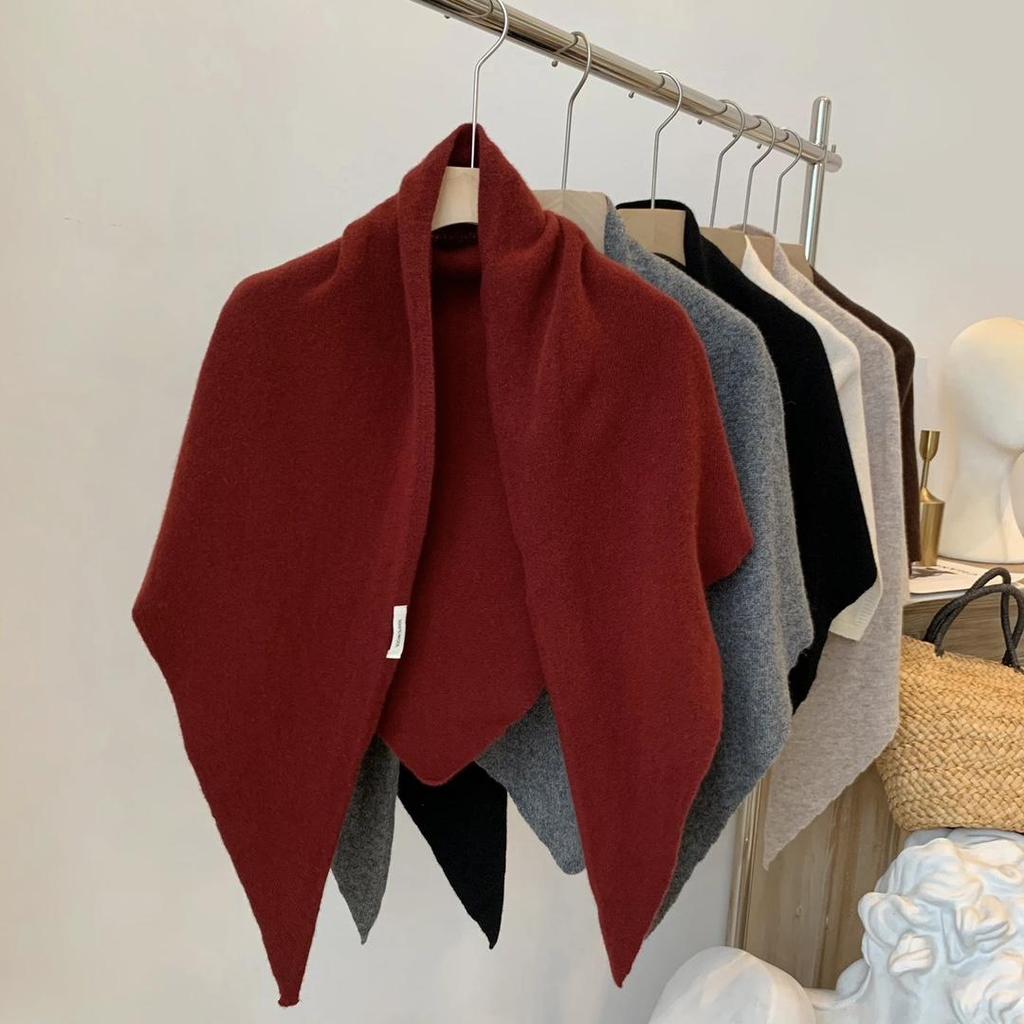 Women's 100% Wool Knit Triangular Scarf - Large Shawl for Autumn/Winter, Warm Outerwear, Neck Protector