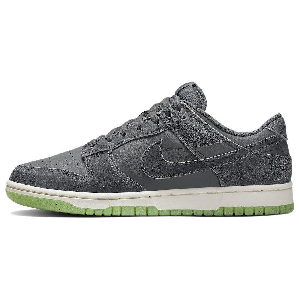 Nike Dunk Low Se `Halloween Cauldron`