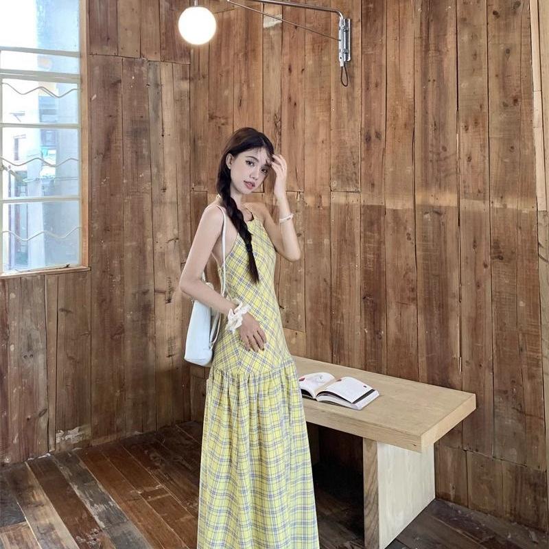 Neck skirt dress women's summer 2026 fashion new temperament suspender skirt yellow plaid waist halter skirt