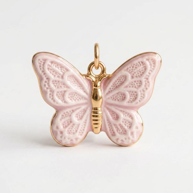 French-Style Powder Lace Pendant Delicately Dripping Oil Exquisitely Gold-Edged A Retro Girlish Accessory A Charming Design.