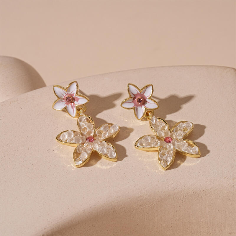 Korean Style Pink Flowers Drop Earrings for Women Girls Y2K Sweet Rhinestone Metal Stud Earrings Seaside Vacation Jewelry Gifts