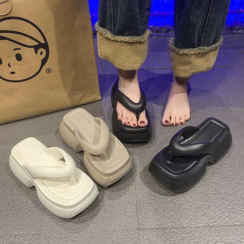 Height-increasing thick-soled ins summer fashion versatile new soft-soled EVA pinch foot non-slip women's flip-flops