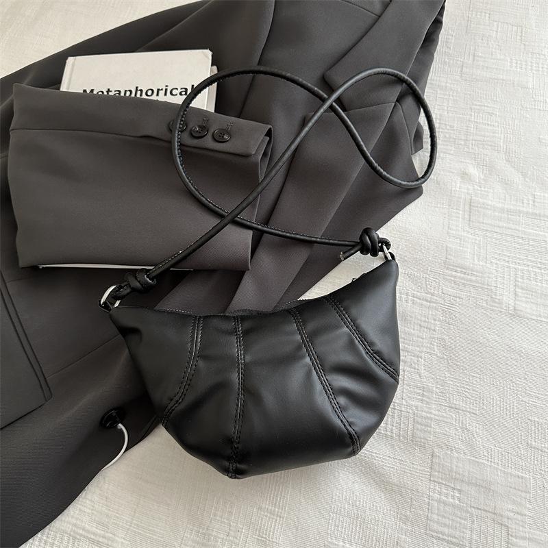 2025 autumn new solid color splicing dumpling bag retro fashion foreign style casual shoulder crossbody armpit bag