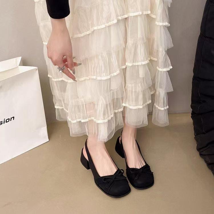 French Bow Thick Heel Bag Head Sandals Women's Summer 2025 New with Skirt Temperament Medium Heel High Heel Single Shoes