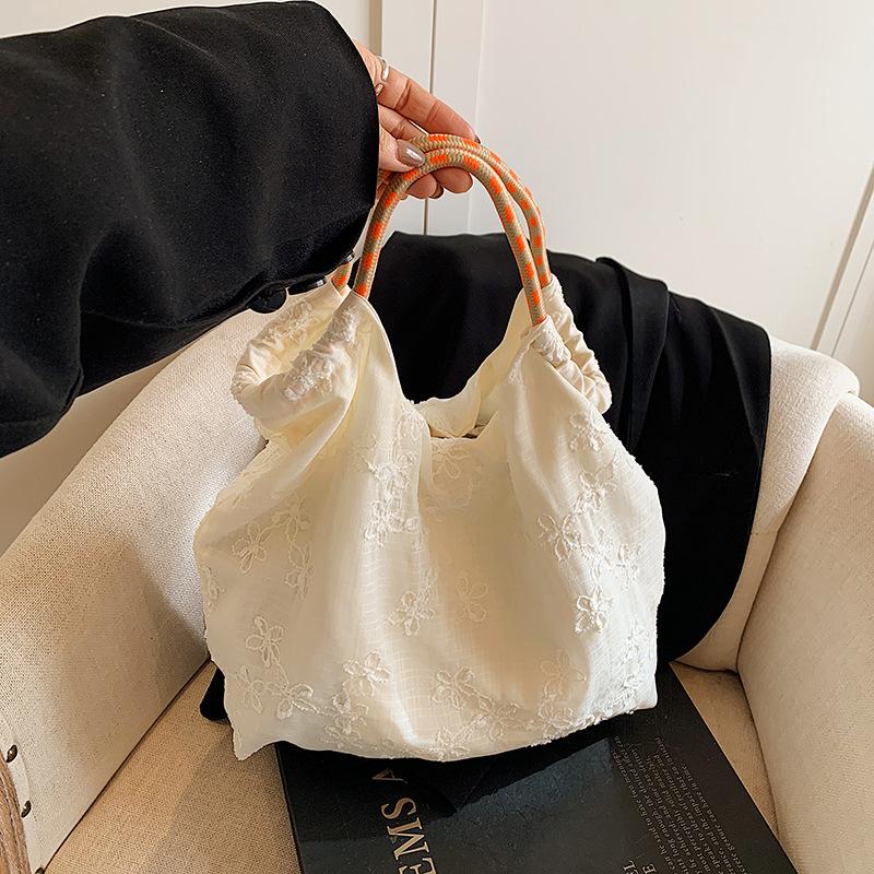 National style embroidered vest bag Small fresh literary temperament Fairy shoulder bag Underarm bag Large capacity commuter tote bag