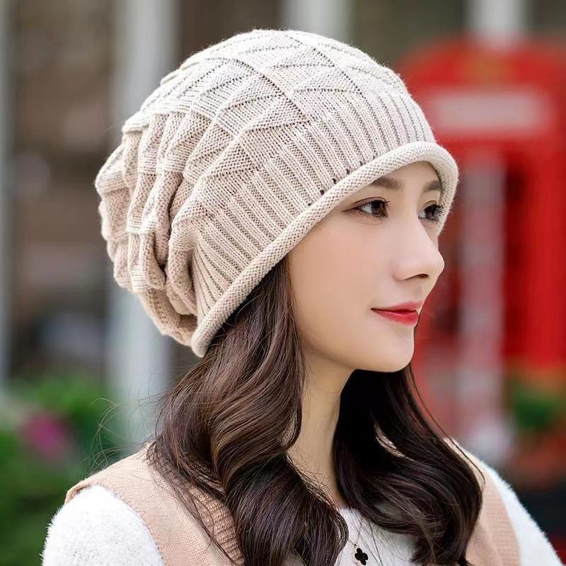 Women's Korean-Style Windproof Slouchy Hat - Solid Color, Warm, Ear-Protected for Autumn & Winter