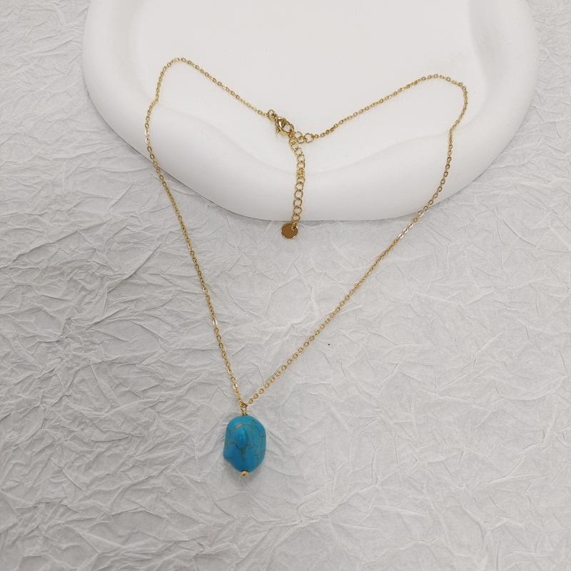 Natural turquoise clavicle necklace for men and women, personalized niche necklace