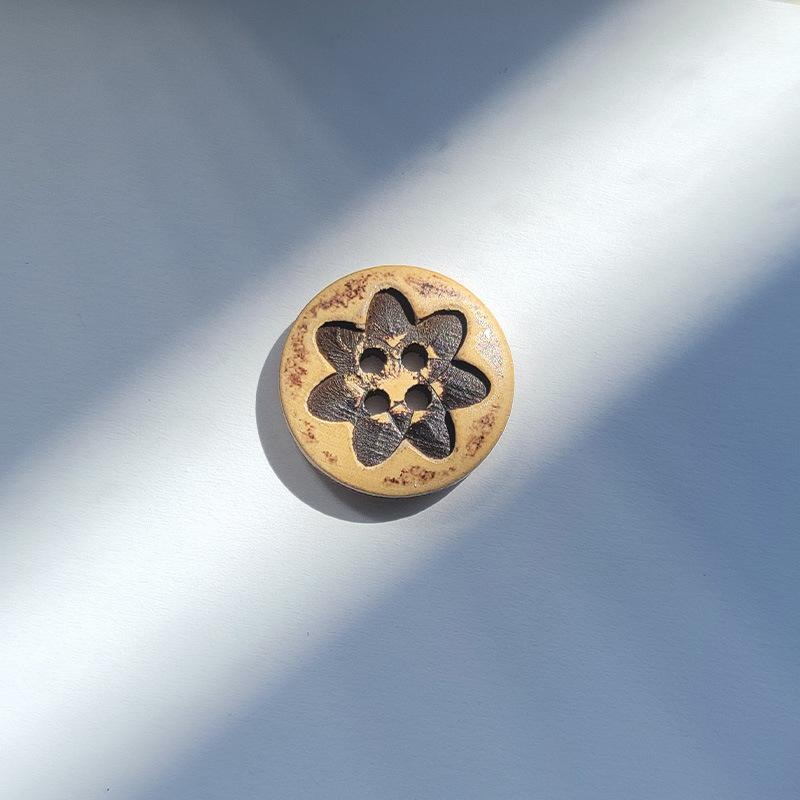 

5 шт. Натуральные деревянные пуговицы Деревянные пуговицы Пуговицы с двумя отверстиями Пуговицы для костюма Свитер Декоративные пуговицы Мужские и женские Аксессуары для цветов ручной работы 20mm coffee [flower]