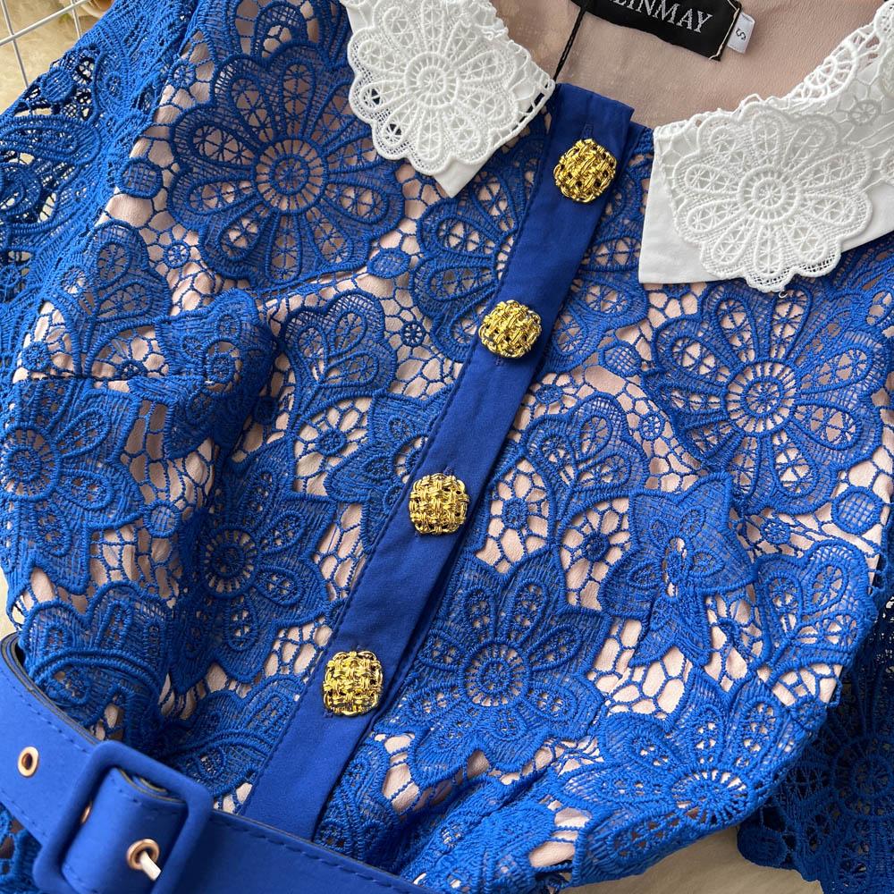 Femmes piste concepteur de luxe dentelle robes de soirée Vintage revers à manches courtes ceinture robe d'été boutons d'or évider a-ligne Robes Femme