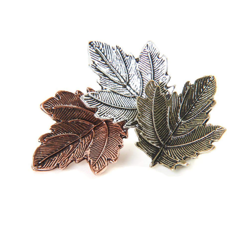 

Brooches Metal Women Girls Charm Exquisite Collar Lapel Brooch Pins Fashion Jewelry Party Garment Accessories Vintage Maple Leaf 1 PCS