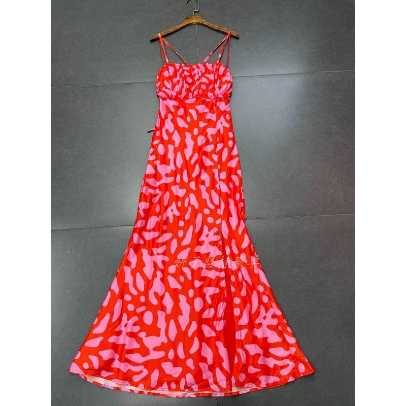 

Заказ внешней торговли Французский стиль Сексуальное платье на бретелях с большим открытым вырезом на спине и разрезом Отпускное атласное платье с темпераментом Red Slip Skirt L