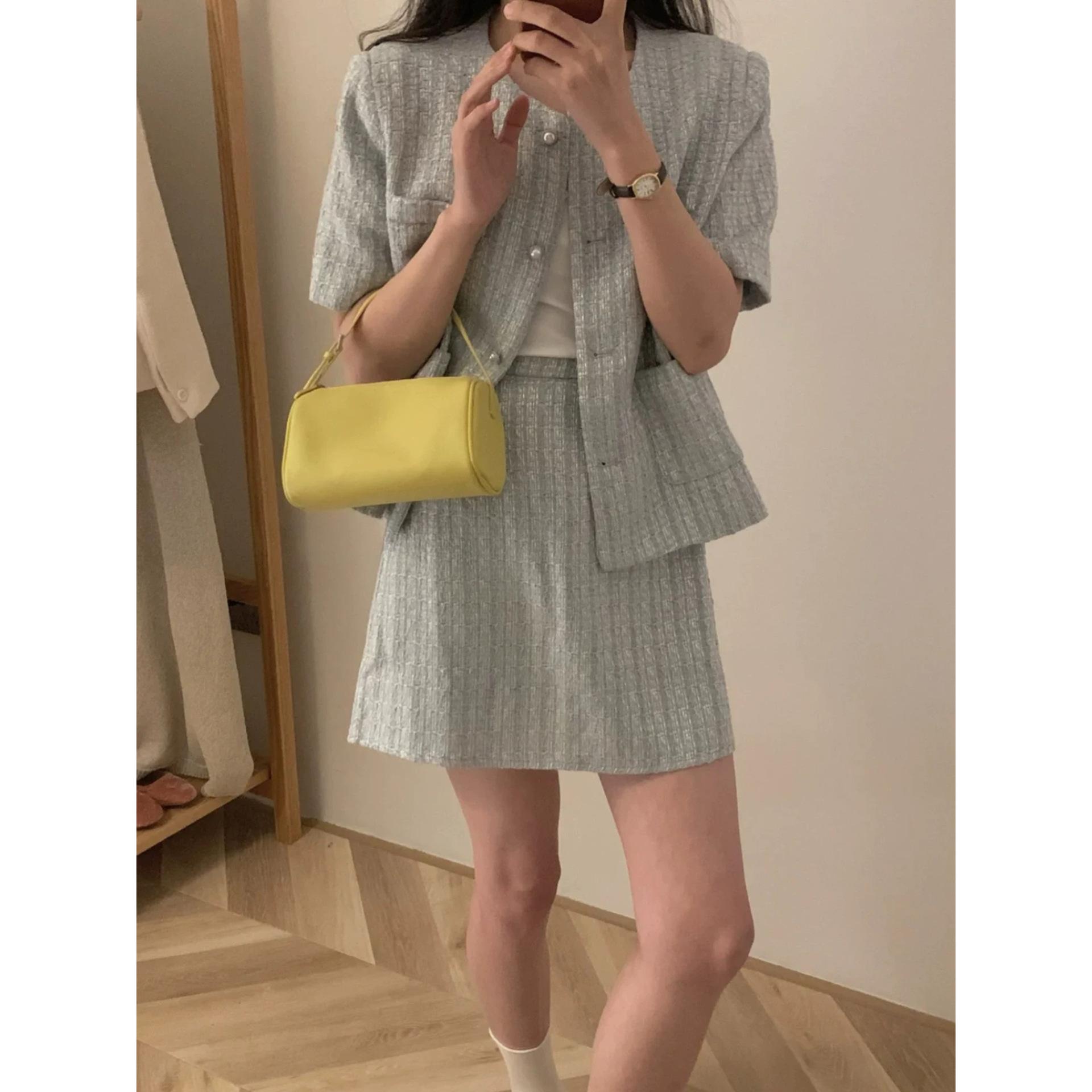 

Новая нишевая сумка из мягкой кожи в стиле ретро, простая текстура, маленькая квадратная сумка, сумка-тоут, сумка подмышку, сумка-подушка, женская сумка жёлтый