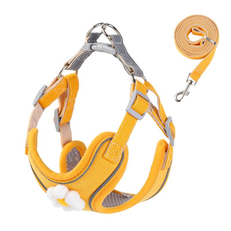 Dog leash, three-dimensional cute cartoon chest back small dog vest type anti-break free dog walking leash