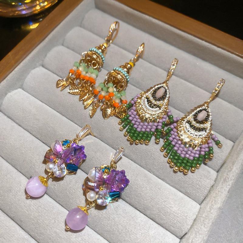 Bohemian Ethnic Style Crystal Fringed Earrings, Earrings, Retro Studs, New Popular High-end Earrings.
