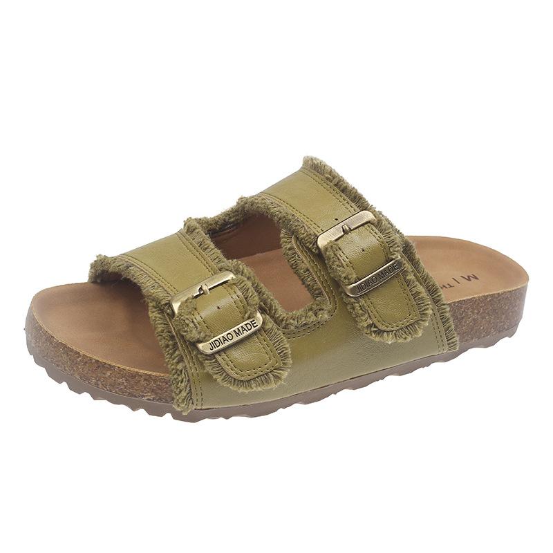 

Fashion flat-bottomed slippers women s outer wear 2025 summer new versatile belt buckle casual beach one-word cool slippers 40 зелёный