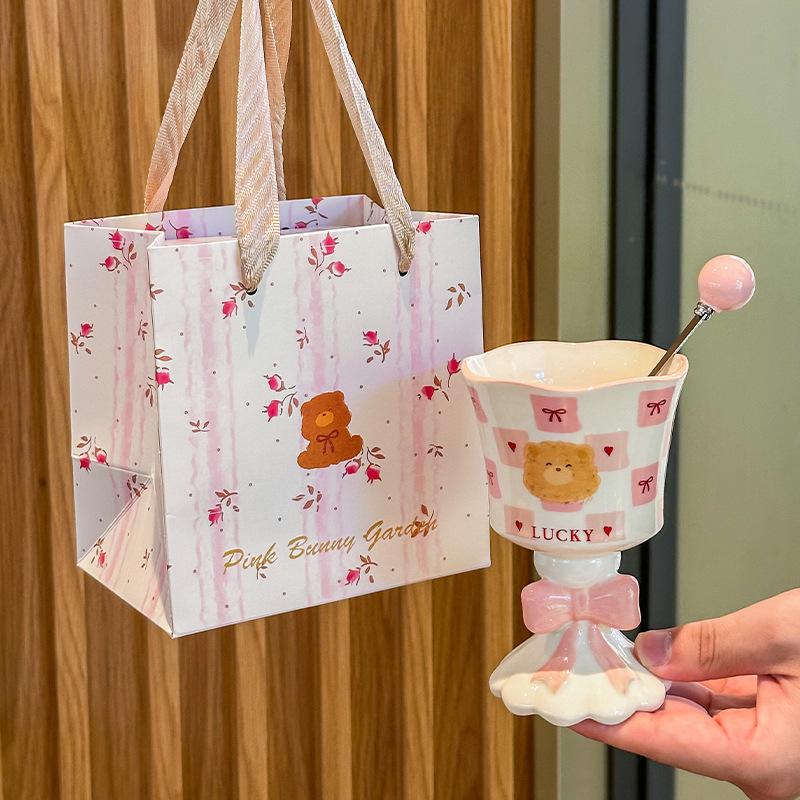 Give Your Best Friend a Birthday Gift, Cute and High-value Bear Cup, Soft and Cute Ceramic Mug, and Female Souvenir Gift Box.